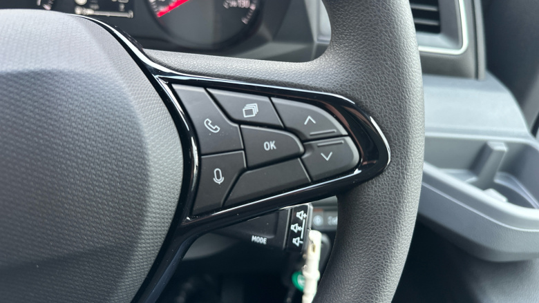 Renault Master Mwb Diesel Fwd MM35 Blue dCi 130 Advance Medium Roof Van